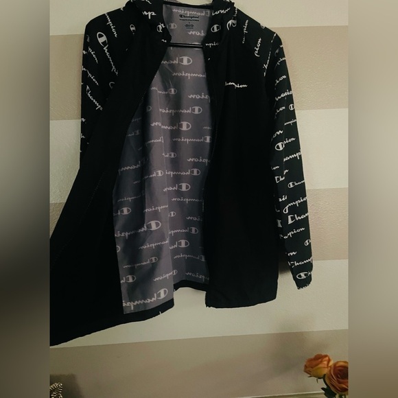 Unisex Champion Black Full-Zip Jacket with Logo Sleeves Rain jacket - Picture 5 of 5